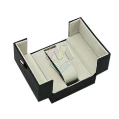 Boîte de papier de chemin de papier à main Negra de la manteau de manteau à mains .